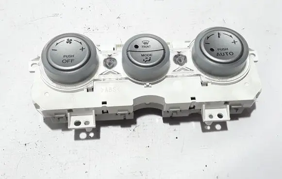 Mazda 6 Air conditioner control unit module GJ6G61190A