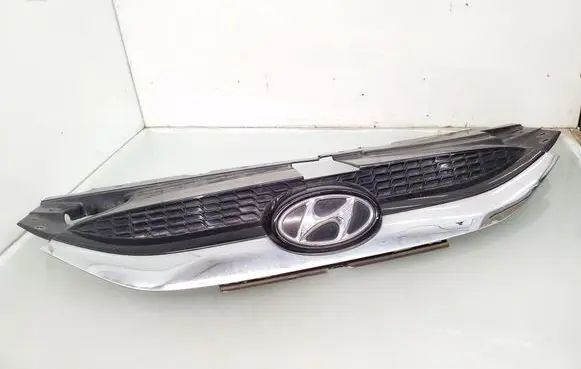 Hyundai ix35 Front bumper upper radiator grill 863512Y000