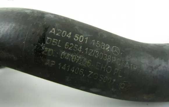 Mercedes-Benz E W212 Engine coolant pipe/hose A2045011582