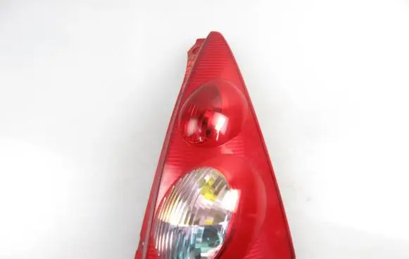 Peugeot 107 Rear/tail lights 815500H040