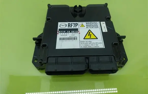 Mazda 5 Engine control unit/module 2758006684