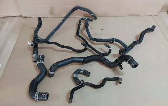 Toyota Aygo X Engine coolant pipe/hose
