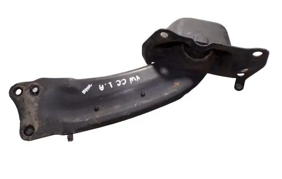Rear control arm