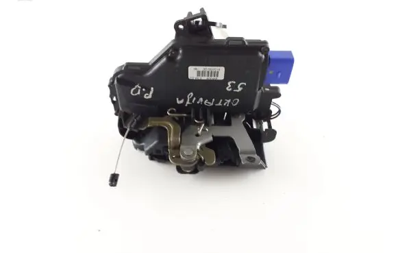Skoda Octavia Mk2 (1Z) Front door lock 3D1837016