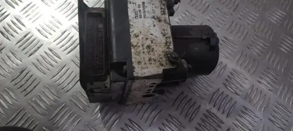 Audi A4 S4 B5 8D ABS Pump 8D0614111 0265214002