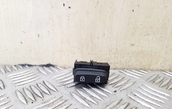 Volvo S80 Central locking switch button 30710476