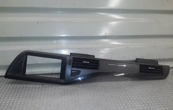 Citroen C5 Dash center air vent grill 9682297777 9682314877