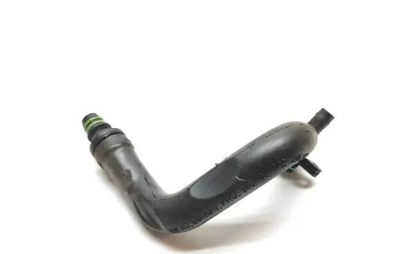 Audi A1 Breather hose/pipe 04C103474B