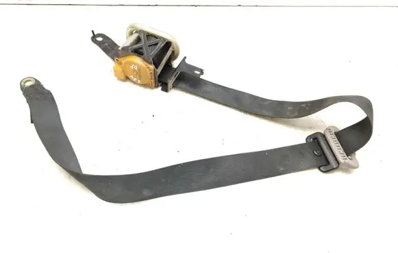 Nissan Almera Tino Front seatbelt 86884BU071 040745
