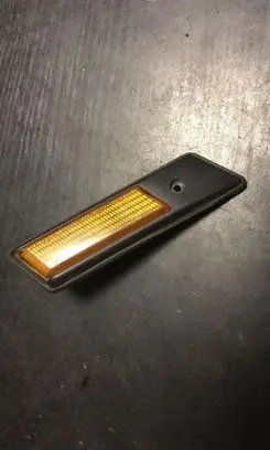 BMW 5 E34 Front fender indicator light 1378011