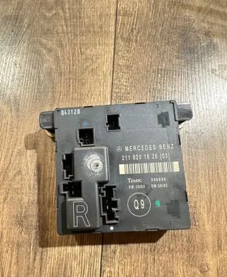 Mercedes-Benz E W211 Door control unit/module 2118201626 356806