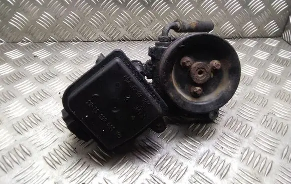 Mercedes-Benz S W220 Power steering pump A0004600183