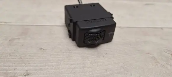 Nissan Note (E11) Headlight level height control switch 251909U00A