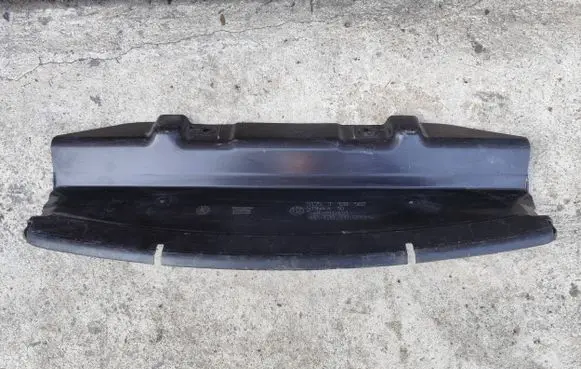 BMW 1 E81 E87 Radiator trim 7128502