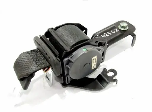 Mazda 6 Rear seatbelt