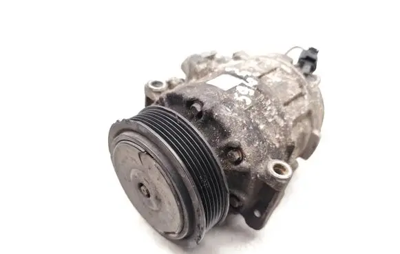 Volkswagen Golf V Air conditioning (A/C) compressor (pump) 1K0820859C