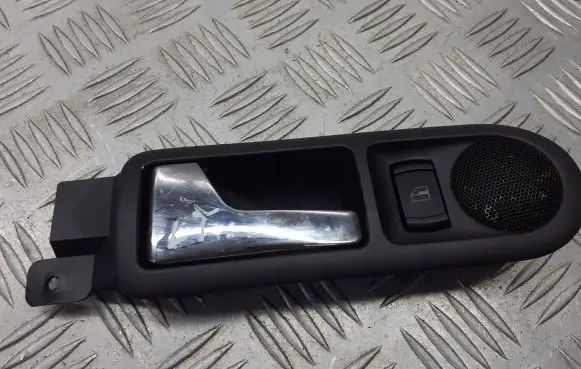 Volkswagen PASSAT B5.5 Rear door interior handle trim 3B0839113