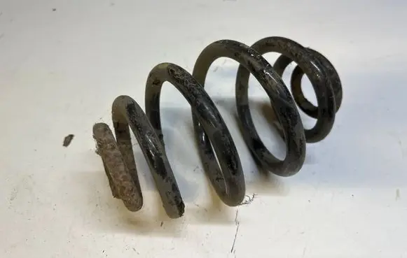 Audi A6 S6 C5 4B Rear coil spring