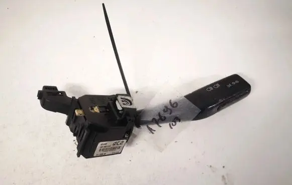 Volkswagen Golf V Indicator stalk 1k0953513
