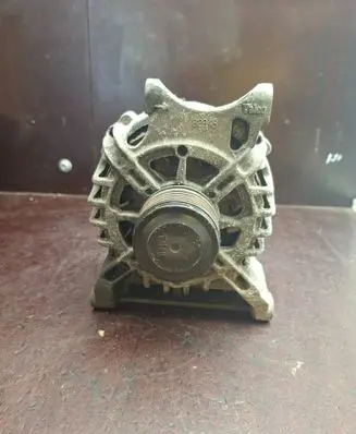 Mercedes-Benz B W245 Generator/alternator A2661540902 TG11C035