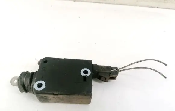 Opel Zafira A Central locking motor 