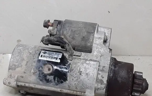 Nissan Almera Tino Starter motor 23300BN301 M008T71371ZE
