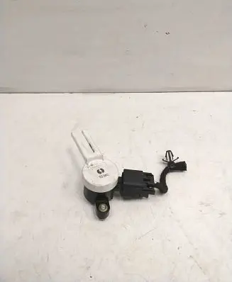 Opel Insignia A Brake pedal sensor switch 25889337 1008C 95989337