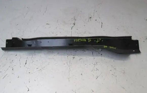 Peugeot Partner Front door 9648555377