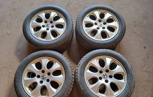 Honda Civic R16 alloy rim