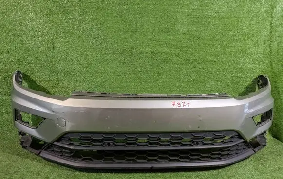 Volkswagen Tiguan Front bumper 