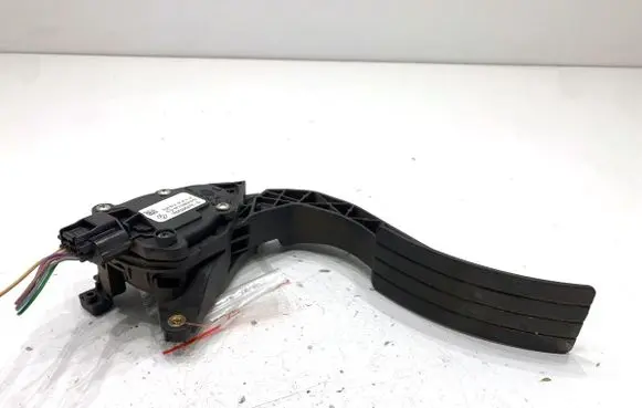 Renault Clio IV Accelerator throttle pedal 180029347R