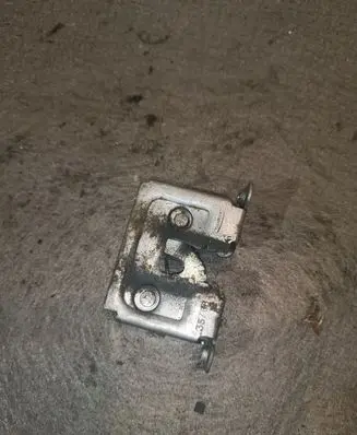 Mini One - Cooper Coupe R56 Engine bonnet/hood lock/catch