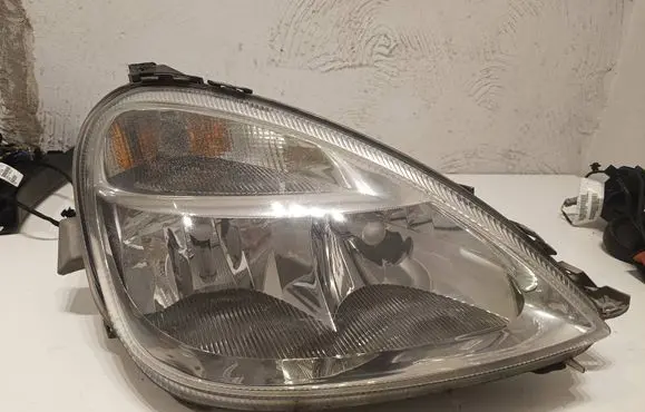 Mercedes-Benz A W168 Headlight/headlamp A1688201861 0301192202