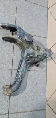 Hyundai Terracan Front lower control arm/wishbone