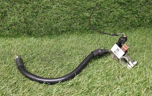 Audi A6 S6 C7 4G Negative earth cable (battery) 8T0915181