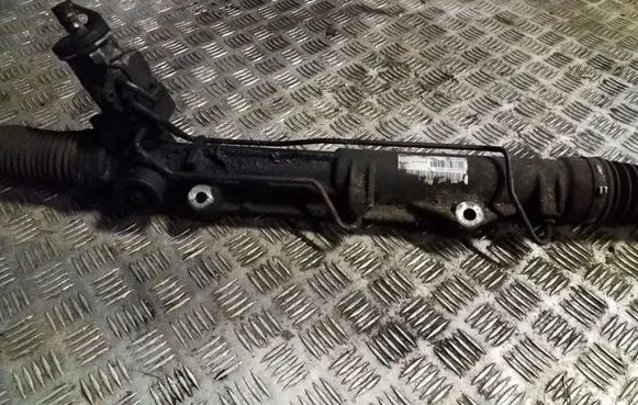 BMW X3 E83 Steering rack 7853974