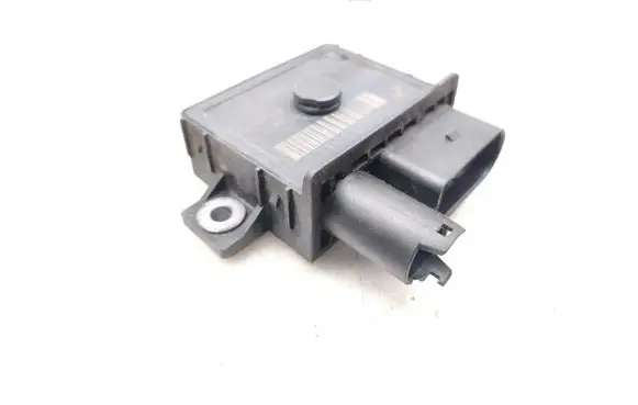 BMW 3 E90 E91 Glow plug pre-heat relay 779800006