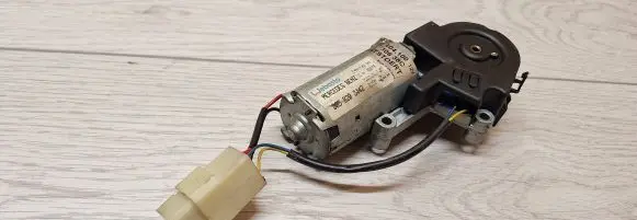 Mercedes-Benz Vito Viano W639 Sunroof motor/actuator 0058203442 404100
