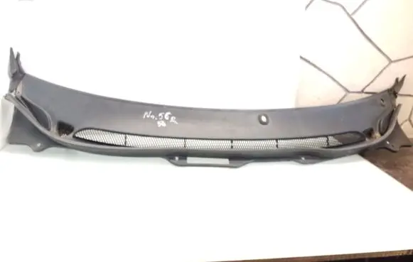Volvo XC70 Wiper trim
