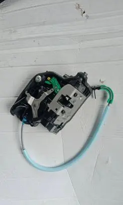 BMW X4 G02 Rear door lock 7473148