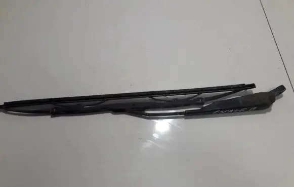 Renault Espace II Rear wiper blade arm