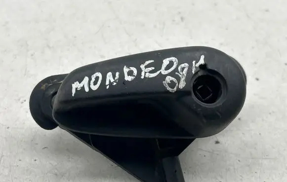Ford Mondeo MK IV Engine bonnet (hood) release handle 