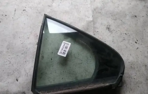 Honda Accord Rear vent window glass as2