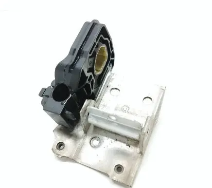 Radiator support slam panel bracket