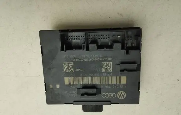 Volkswagen Touareg II Door control unit/module 4H0959795B
