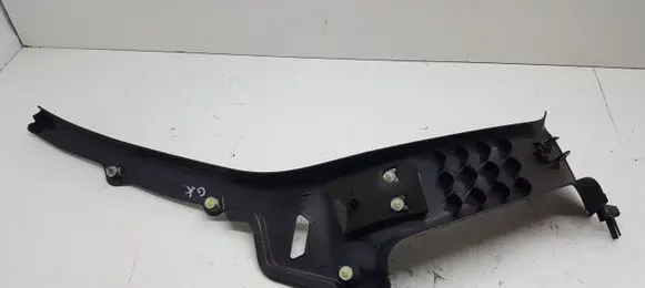 Volvo V70 (C) pillar trim 1882
