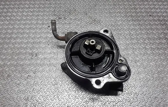 Toyota Yaris Vacuum pump