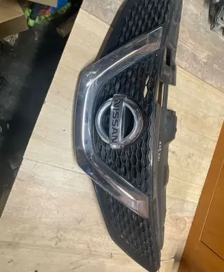 Nissan Qashqai Front grill A085 5580U100