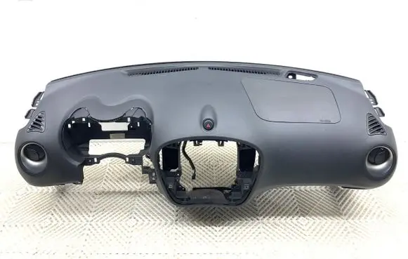 Nissan Juke I F15 Dashboard