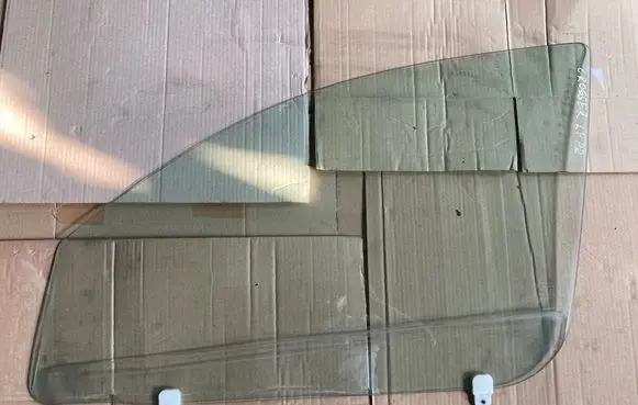 Citroen C-Crosser Front door window glass four-door 43R00033 M213A32 A001594